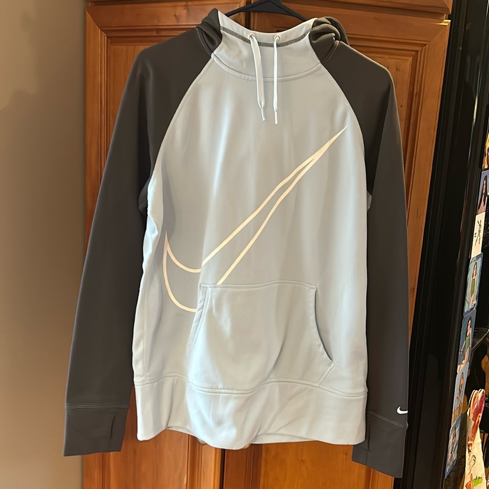 Nike Therma-fit hooded sweatshirt, large, blue with grey sleeves. Front pockets